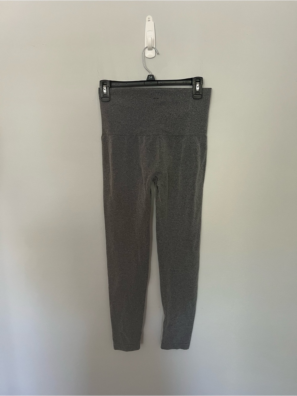 SPANX Gray compression leggings size Large - Picture 2 of 7
